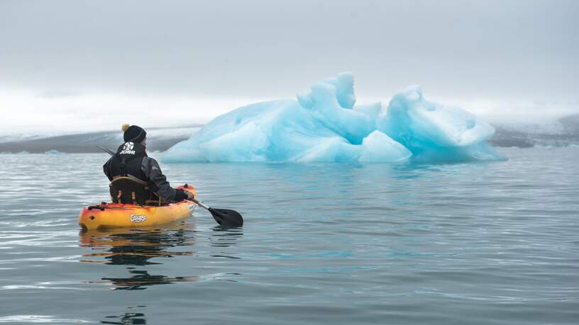 Kajak over het ijsbergenmeer Jökulsárlón